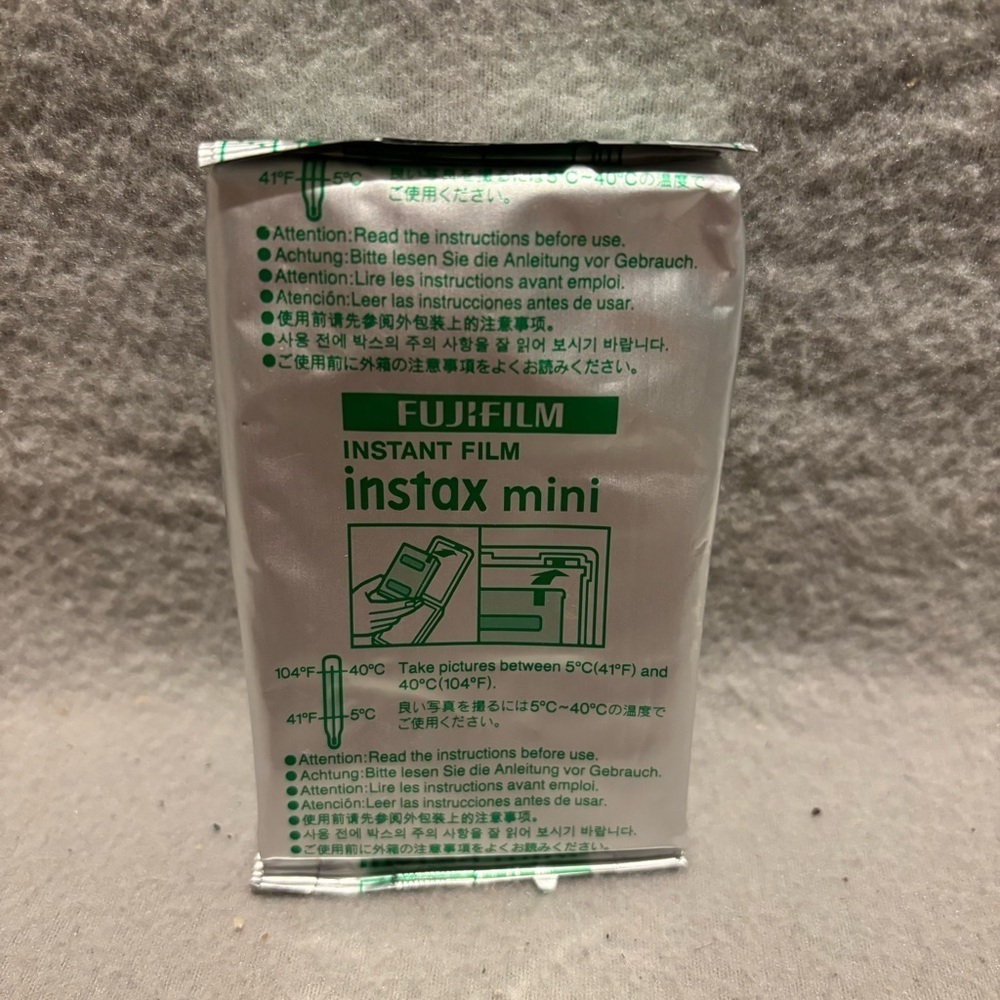 Digipower Instant Camera Accessory KIT - Picture 7 of 8